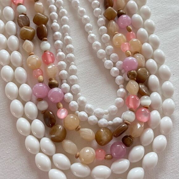 Vintage Plastic Bead Necklace Lot - Picture 7 of 7